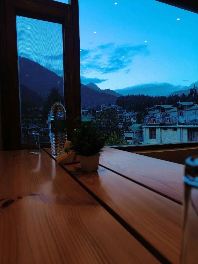 Sa-Ba Manali Inn, Mall Road Bagian luar foto